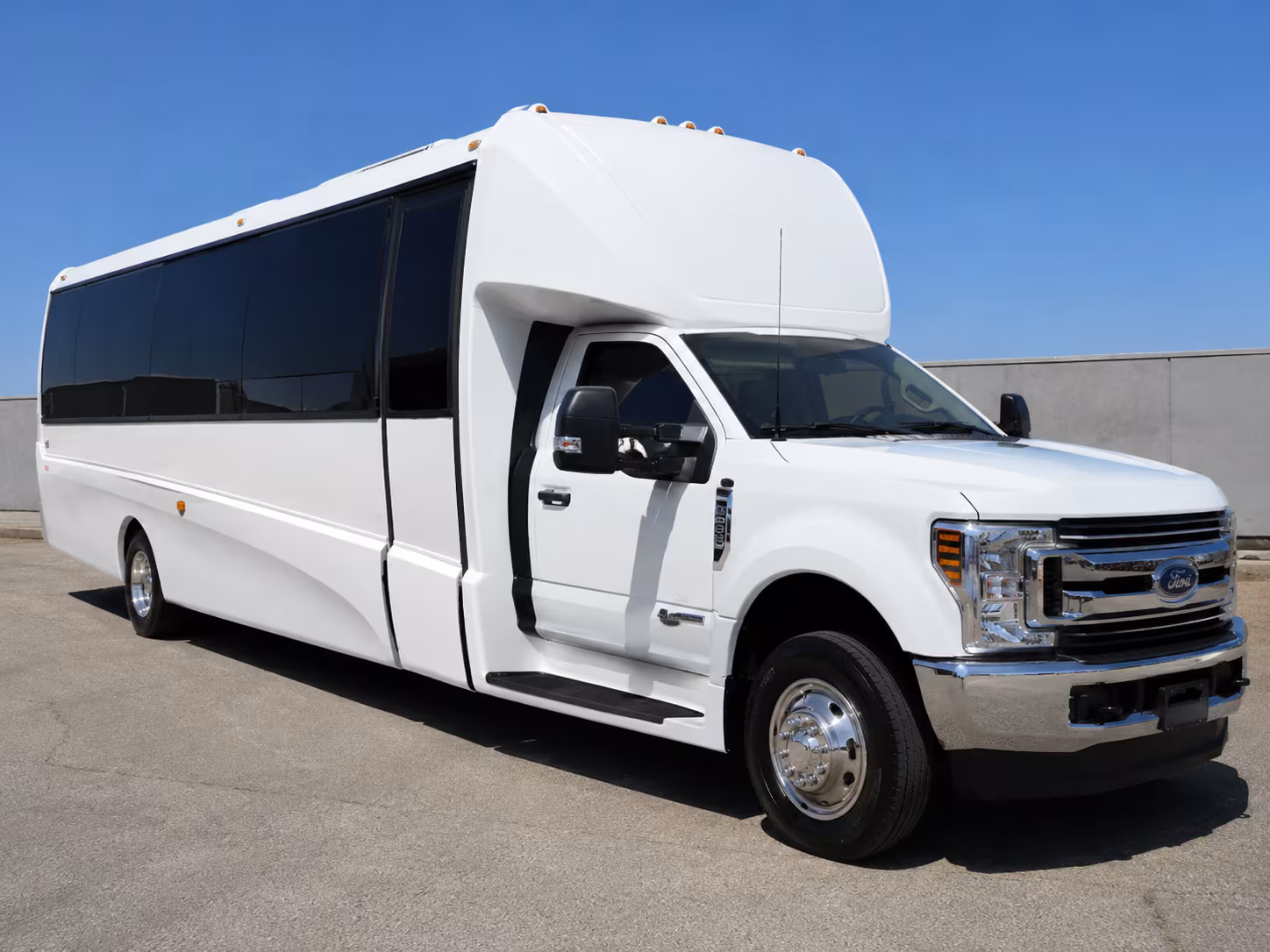 book a bus for your next prom 5