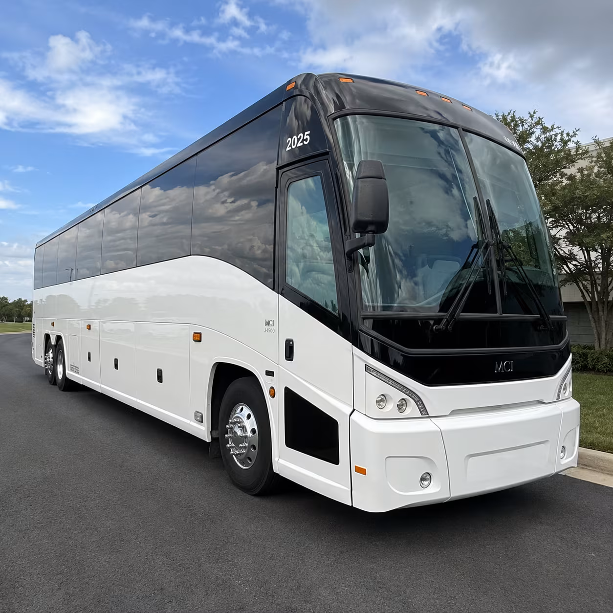 book a bus for your next wine tour 1