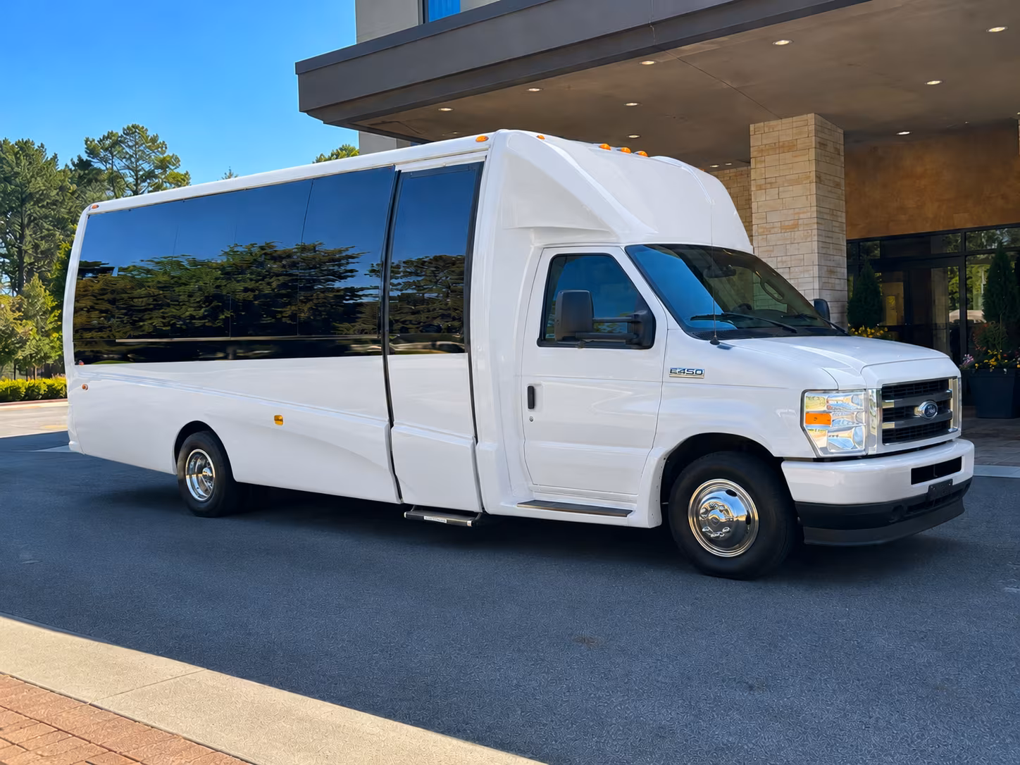 shuttle buses between mcallen hotels and the convention center